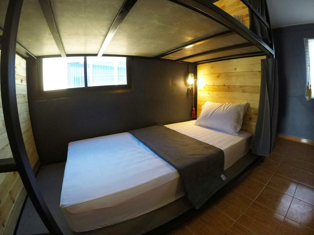 Bandai Hostel Pak Kret Eksteriør billede